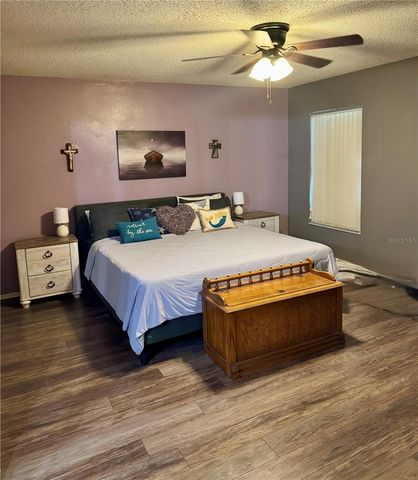 374 OAK HILL DRIVE 37, Sarasota, FL 34232