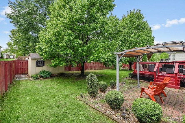 2646 Meridian Lake Drive, Belleville, IL 62221