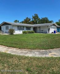 992 Woodsmere Parkway, Rockledge, FL 32955
