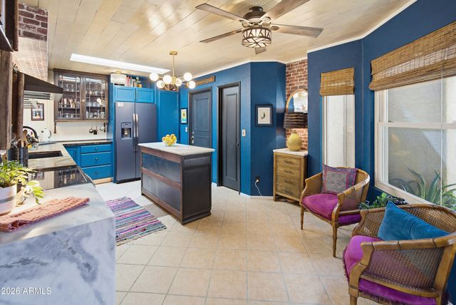 2506 E VILLA MARIA Drive, Phoenix, AZ 85032