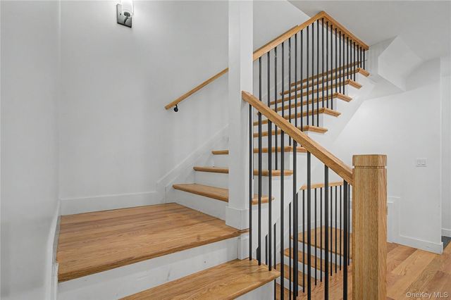 151 Blauvelt 214, Monsey, NY 10952