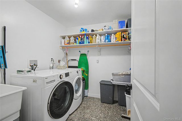 151 Blauvelt 214, Monsey, NY 10952