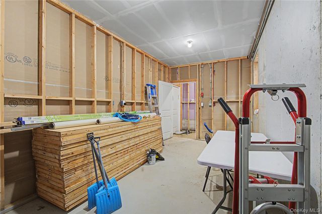 151 Blauvelt 214, Monsey, NY 10952