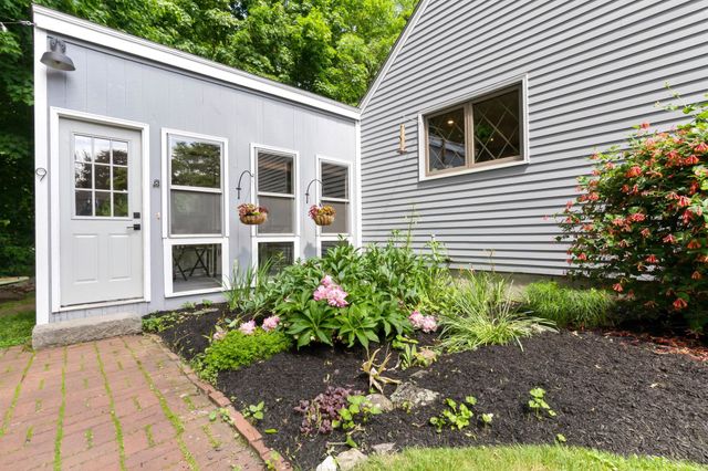 9 Comings Court, Exeter, NH 03833