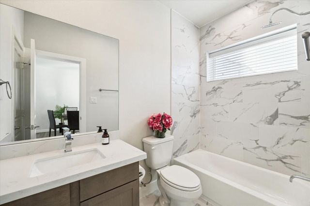 137 Eastwood Street, Houston, TX 77011