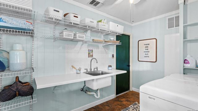 111 mission, New Braunfels, TX 78130