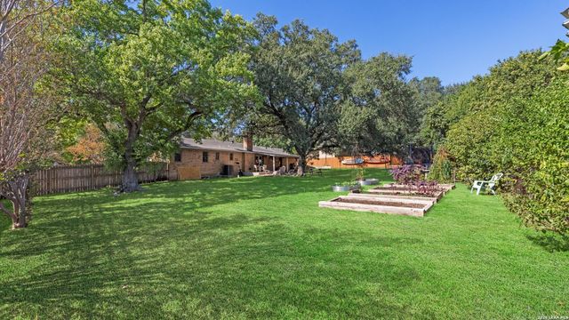 111 mission, New Braunfels, TX 78130