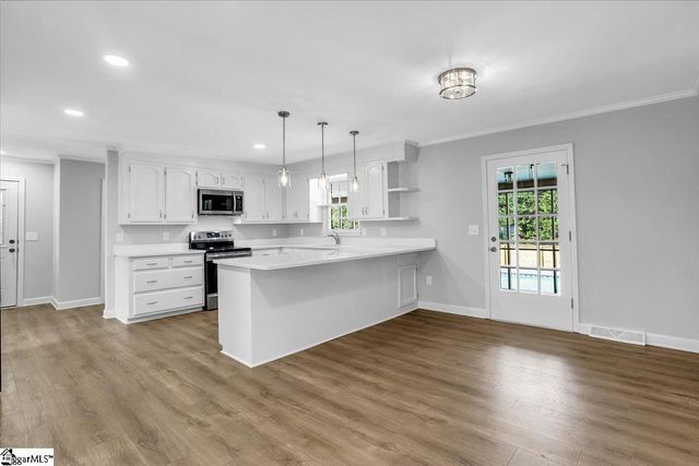 3 Coleman Park Circle, Travelers Rest, SC 29690