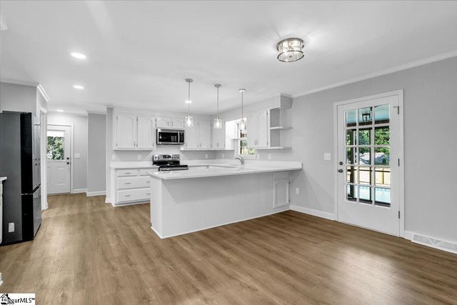 3 Coleman Park Circle, Travelers Rest, SC 29690