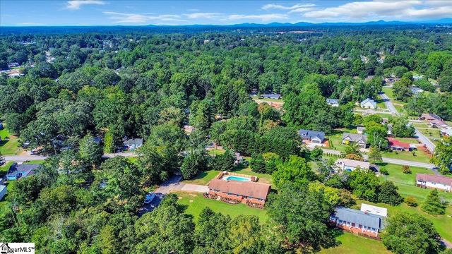 3 Coleman Park Circle, Travelers Rest, SC 29690