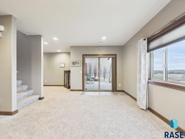 713 N Garnet Cir Circle, Brandon, SD 57005