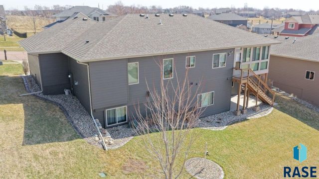 713 N Garnet Cir Circle, Brandon, SD 57005
