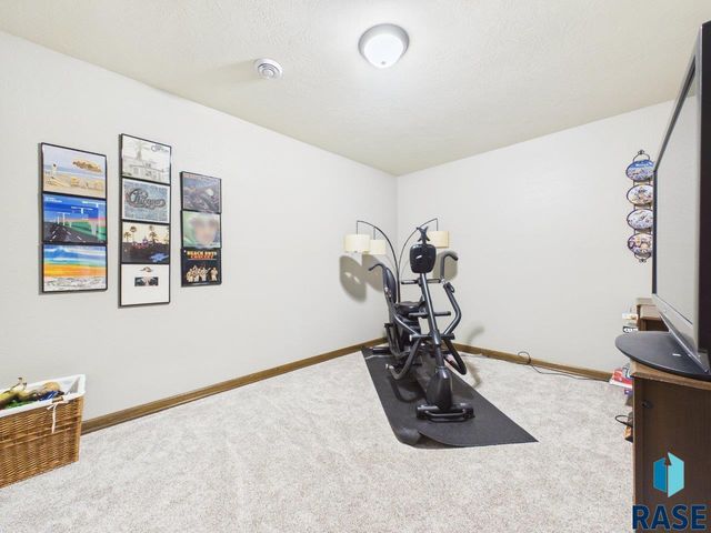 713 N Garnet Cir Circle, Brandon, SD 57005