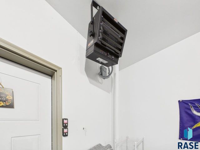 713 N Garnet Cir Circle, Brandon, SD 57005