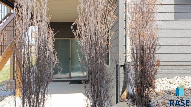 713 N Garnet Cir Circle, Brandon, SD 57005