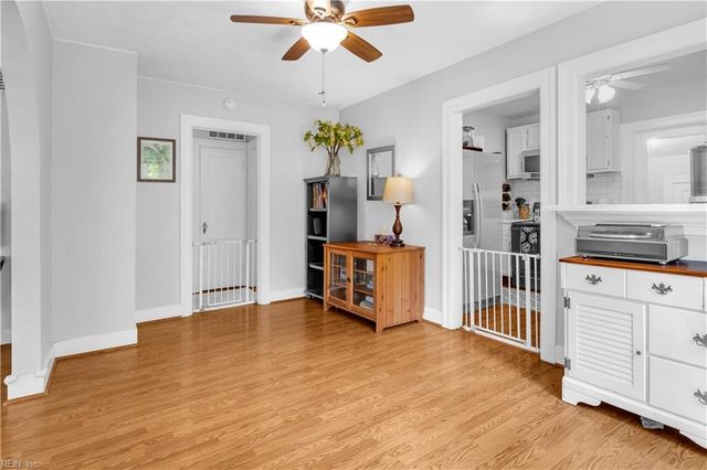 19 Greenbrier RD, Portsmouth, VA 23707
