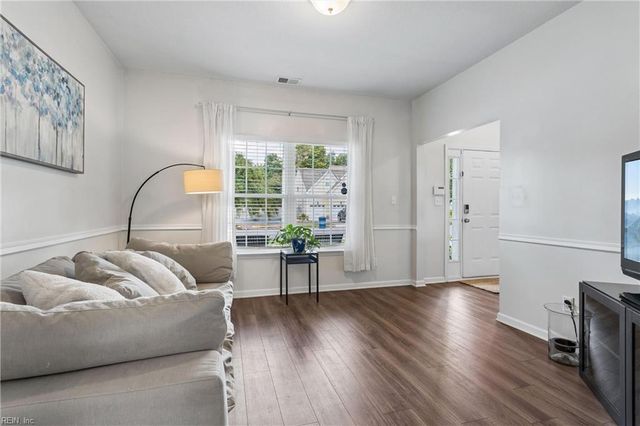 6962 Lakeside DR, Hayes, VA 23072