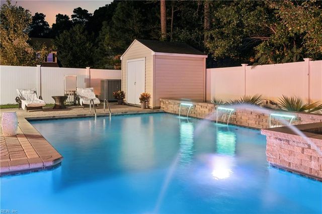 6962 Lakeside DR, Hayes, VA 23072