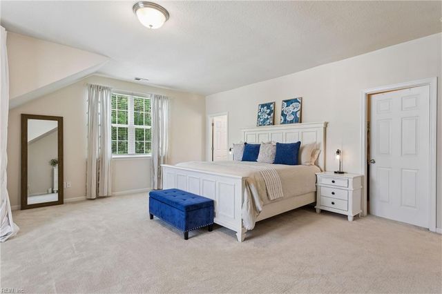6962 Lakeside DR, Hayes, VA 23072