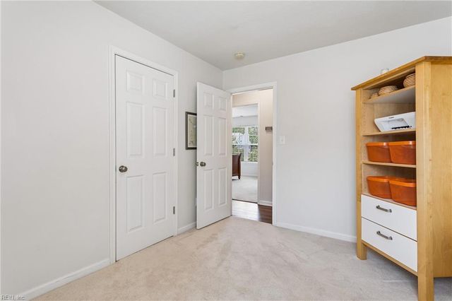6962 Lakeside DR, Hayes, VA 23072