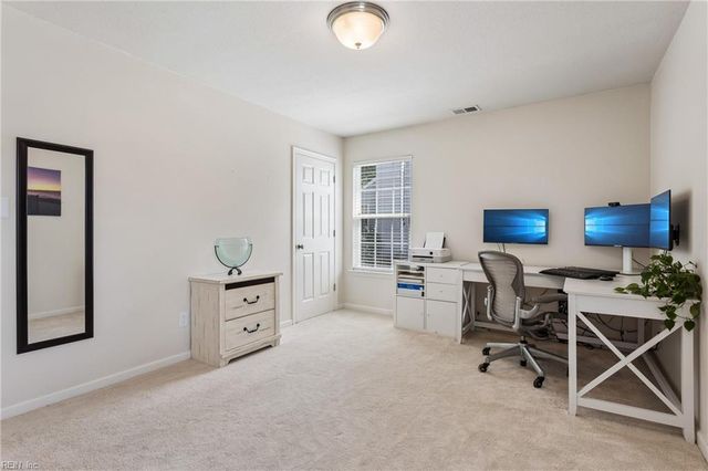 6962 Lakeside DR, Hayes, VA 23072