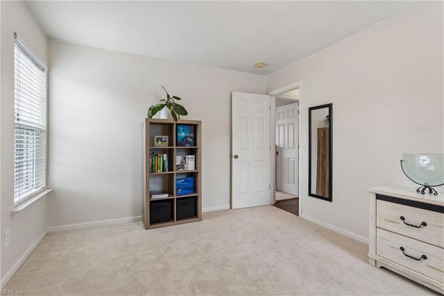 6962 Lakeside DR, Hayes, VA 23072
