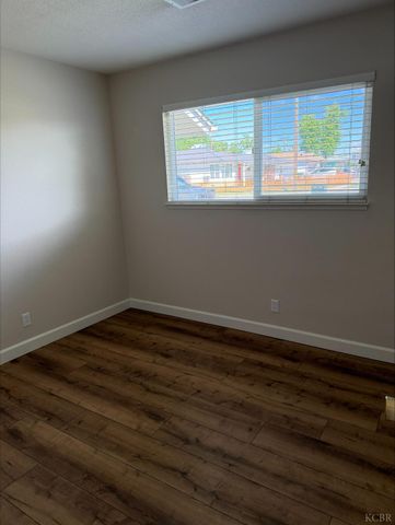 413 E Terrace Drive, Hanford, CA 93230