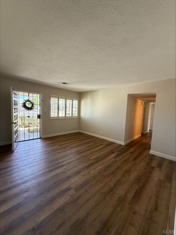 413 E Terrace Drive, Hanford, CA 93230