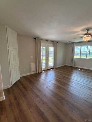 413 E Terrace Drive, Hanford, CA 93230