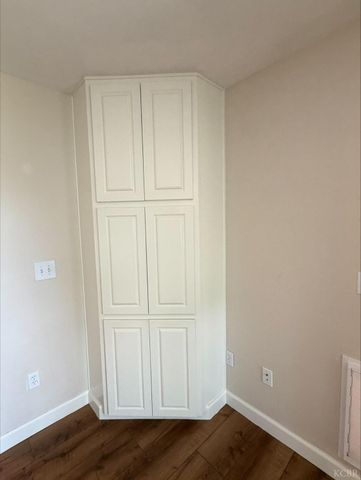 413 E Terrace Drive, Hanford, CA 93230