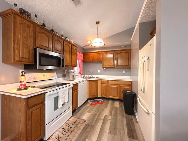 551 Old Peacock Road, Paris, KY 40361