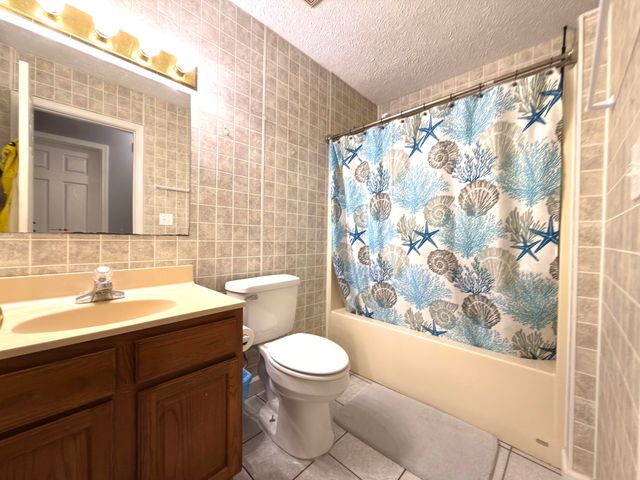 551 Old Peacock Road, Paris, KY 40361