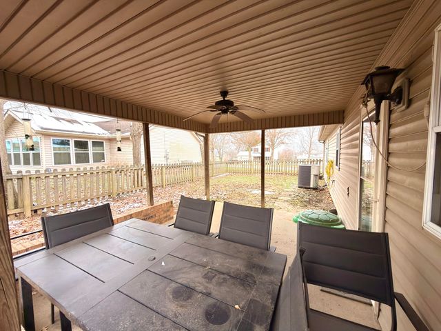 551 Old Peacock Road, Paris, KY 40361