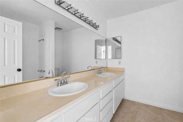 900 W Sierra Madre 44, Azusa, CA 91702