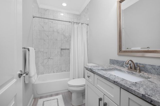 440 ST ANDREWS DR, Oakland, TN 38060