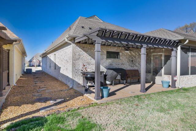 440 ST ANDREWS DR, Oakland, TN 38060