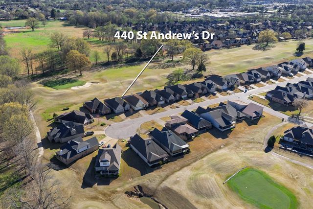 440 ST ANDREWS DR, Oakland, TN 38060