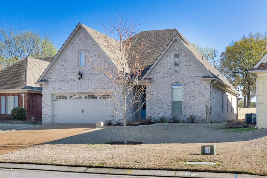 440 ST ANDREWS DR, Oakland, TN 38060