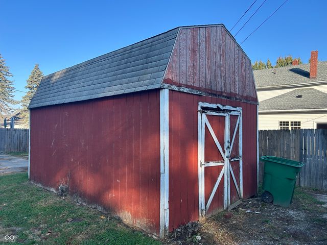 709 Broad Street, New Castle, IN 47362