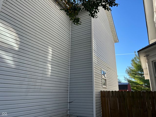 709 Broad Street, New Castle, IN 47362