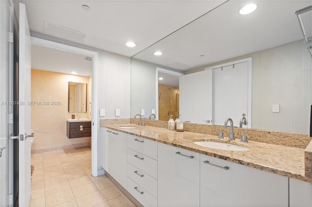 1850 S Ocean Dr 4109, Hallandale Beach, FL 33009