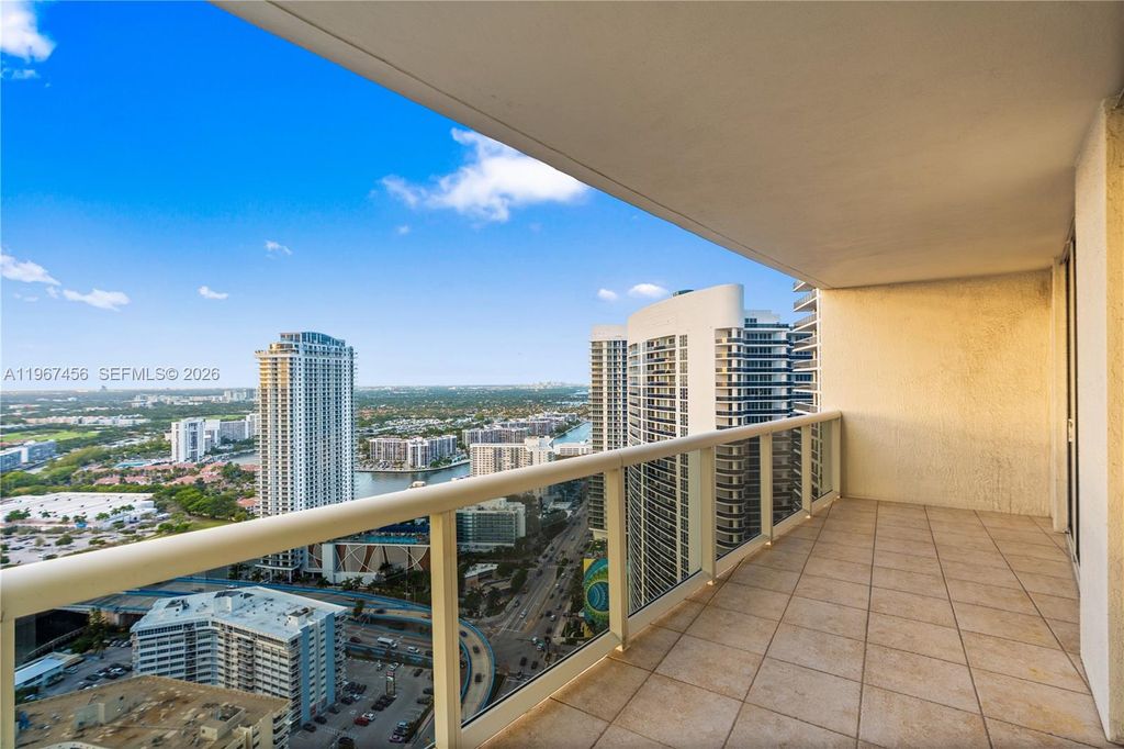 1850 S Ocean Dr 4109, Hallandale Beach, FL 33009