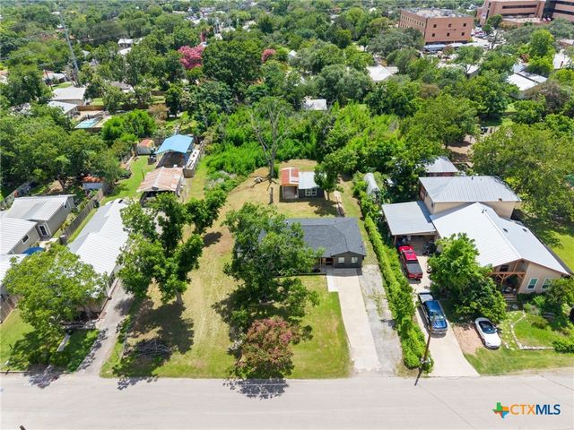 547 N Central Avenue, New Braunfels, TX 78130