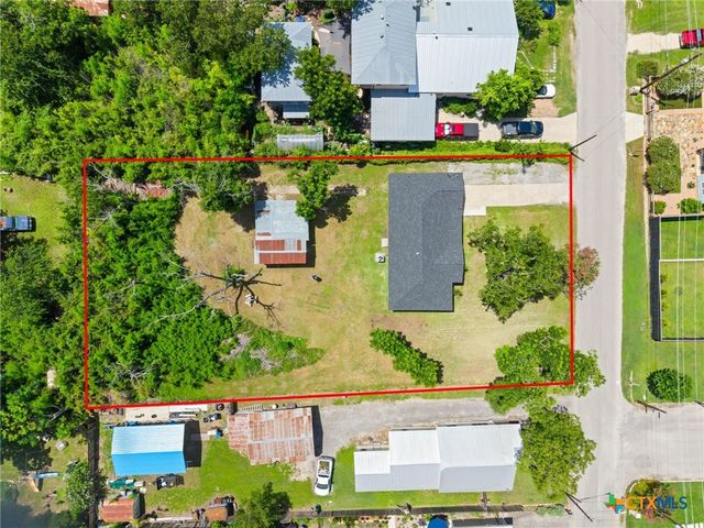 547 N Central Avenue, New Braunfels, TX 78130