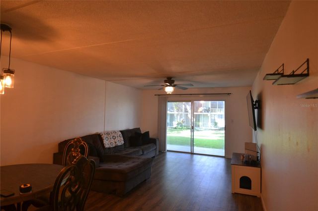 2944 W BAY DRIVE 105, Belleair Bluffs, FL 33770