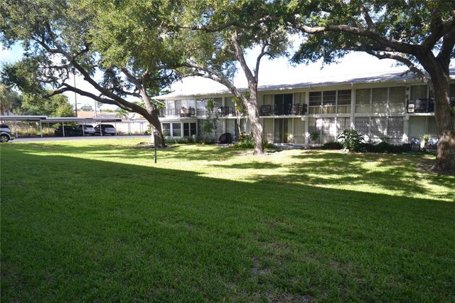 2944 W BAY DRIVE 105, Belleair Bluffs, FL 33770