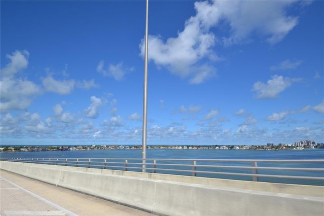 2944 W BAY DRIVE 105, Belleair Bluffs, FL 33770