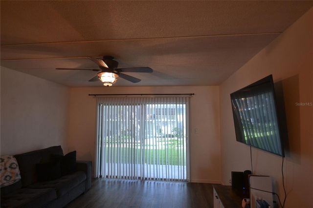 2944 W BAY DRIVE 105, Belleair Bluffs, FL 33770