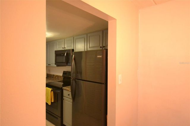 2944 W BAY DRIVE 105, Belleair Bluffs, FL 33770