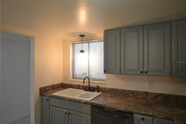 2944 W BAY DRIVE 105, Belleair Bluffs, FL 33770